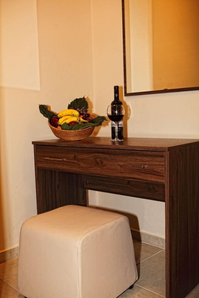 Niriides Beach Hotel Rethymno Quarto foto