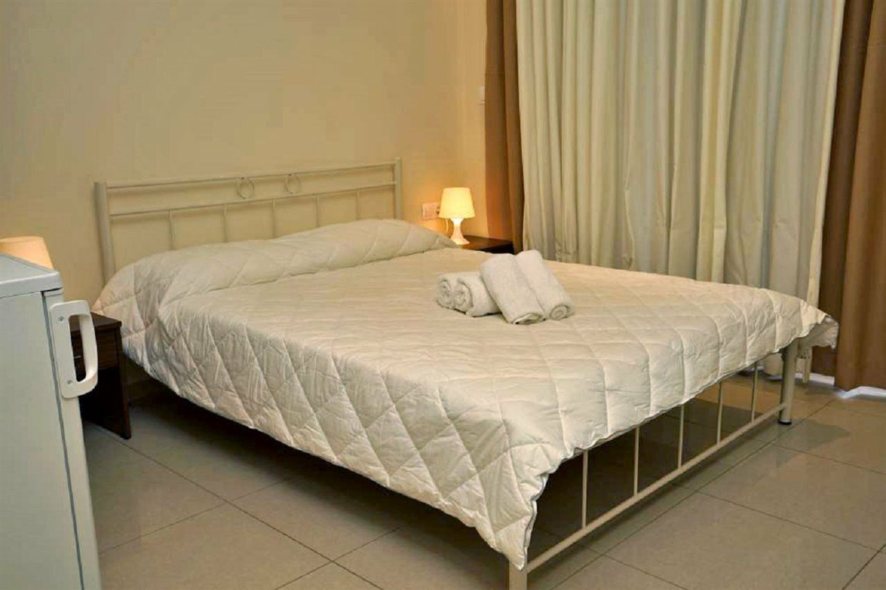 Niriides Beach Hotel Rethymno Exterior foto